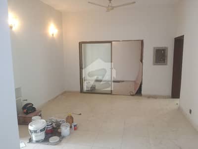 10 Marla House Available For Family