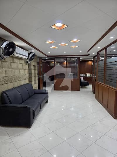 شاہراہِ فیصل کراچی میں 7 مرلہ Studio دفتر 3.94 کروڑ میں برائے فروخت۔