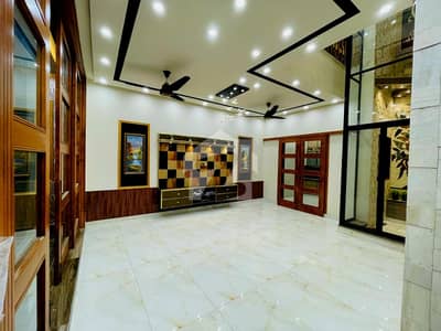 5 Marla Lavish House For Sale Near Canal Road Faisalabad