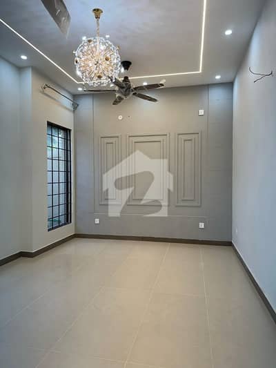 8 Marla Upper pourshan Available Rent