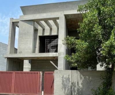 DOBLE HIGHT LOBBY GREY STRUCTURE HOUSE 8 MARLA AVAILABLE FOR SALE IN C BLOCK