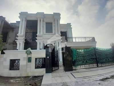 BEAUTIFUL HOUSE WITH FULL BASEMENT HOUSE 14.5 MARLA AVAILABLE FOR SALE IN BAHRIA ORCHARD BEAUTIFUL HOUSE WITH FULL BASEMENT HOUSE 14.5 MARLA AVAILABLE FOR SALE IN BAHRIA ORCHARD