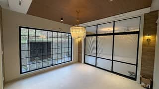 1 Kanal Brand New Luxury American Style House Top Of The Line Living