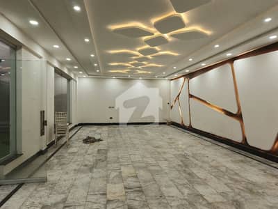 نواب پور روڈ ملتان میں 2 کمروں کا 9 کنال فارم ہاؤس 18.0 کروڑ میں برائے فروخت۔