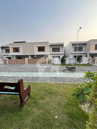 15 MARLA BRAND NEW 5 BEDROOM HOUSE IS AVAILABLE FOR RENT