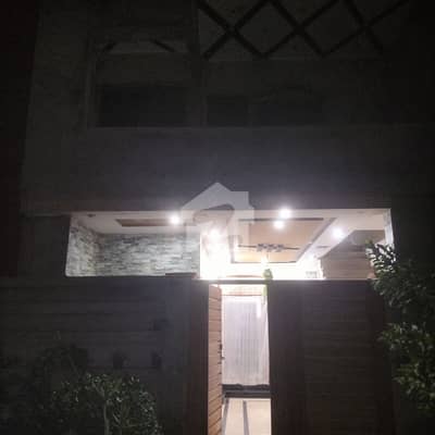 الاحمد گارڈن ہاوسنگ سکیم جی ٹی روڈ,لاہور میں 4 کمروں کا 5 مرلہ مکان 1.4 کروڑ میں برائے فروخت۔ الاحمد گارڈن ہاوسنگ سکیم جی ٹی روڈ,لاہور میں 4 کمروں کا 5 مرلہ مکان 1.4 کروڑ میں برائے فروخت۔