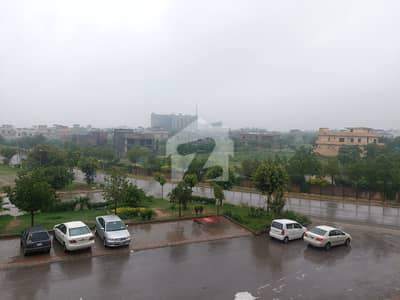 ٹاپ سٹی 1 - بلاک بی ٹاپ سٹی 1,اسلام آباد میں 1 کنال رہائشی پلاٹ 3.75 کروڑ میں برائے فروخت۔