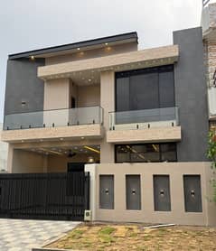 8 MARLA HOUSE FOR SALE IN C BLOCK MULTI-GARDENS B17 8 MARLA HOUSE FOR SALE IN C BLOCK MULTI-GARDENS B17