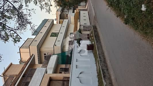 G11 ,40/80 Double Storey House For Sale CDA TRANSFER