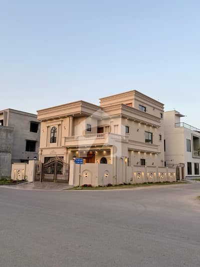11.7 Marla Corner Designer House For Sale 11.7 Marla Corner Designer House For Sale