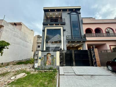5 Marla Designer Build House For Sale 5 Marla Designer Build House For Sale
