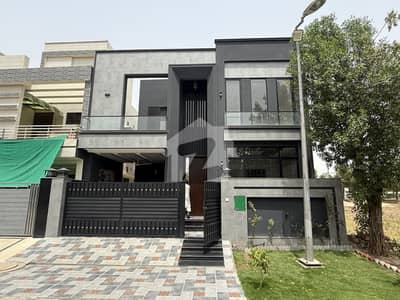 7 Marla Corner House For Sale Best Location For Residence