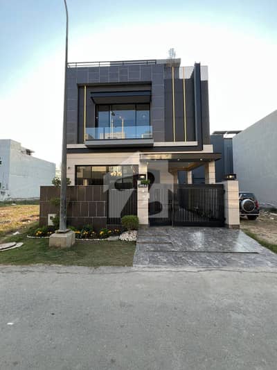 5 Marla Ultra Modern Design House For RENT In DHA Phase 9 Town In Lahore 5 Marla Ultra Modern Design House For RENT In DHA Phase 9 Town In Lahore