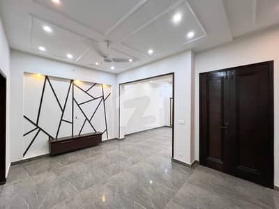 5 Marla Slightly Used House For Sale In Lake City Sector M7B