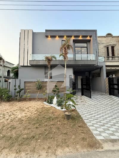 5 Marla Brand New Super Luxury Ultra Modern Designer Corner House For Sale In DHA Rahbar
