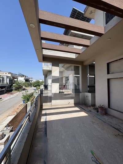 10 Marla House For Sale In Media Town