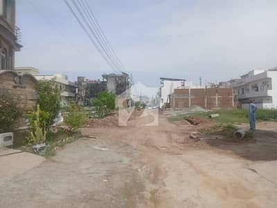 PLOT AVAILABLE FOR SALE IN I 11 PLOT AVAILABLE FOR SALE IN I 11