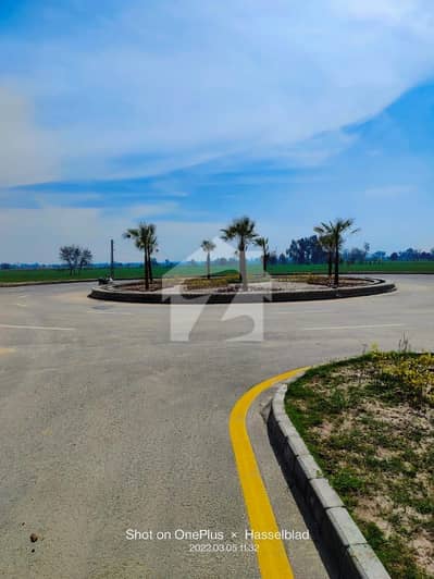 10 Marla Corner Plot Available For Sale in B block 10 Marla Corner Plot Available For Sale in B block