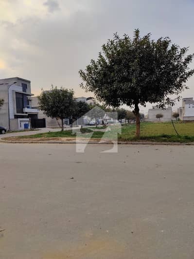 نیو لاهور سٹی لاہور میں 3 مرلہ رہائشی پلاٹ 24.5 لاکھ میں برائے فروخت۔ نیو لاهور سٹی لاہور میں 3 مرلہ رہائشی پلاٹ 24.5 لاکھ میں برائے فروخت۔