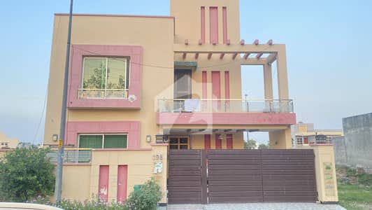 10 Marla House For Rent Available Sector B bahria Town lahore
