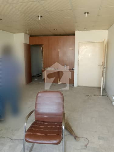 گلشنِ اقبال - بلاک 10 گلشنِ اقبال,گلشنِ اقبال ٹاؤن,کراچی میں 1 کمرے کا 2 مرلہ دفتر 45.0 ہزار میں کرایہ پر دستیاب ہے۔