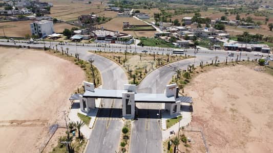 Ideal location 8 Marla plot in Oleander block DHA valley
