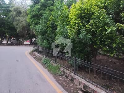 10 Marla Plot Available For Sale In Faisal Town Near To Jinnah Hospital 10 Marla Plot Available For Sale In Faisal Town Near To Jinnah Hospital
