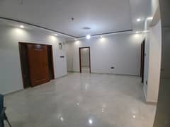 Get This Amazing 2700 Square Feet Flat Available In Clifton - Block 2
