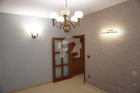 پی ای سی ایچ ایس بلاک 2 پی ای سی ایچ ایس,جمشید ٹاؤن,کراچی میں 4 کمروں کا 9 مرلہ بالائی پورشن 5.0 کروڑ میں برائے فروخت۔ پی ای سی ایچ ایس بلاک 2 پی ای سی ایچ ایس,جمشید ٹاؤن,کراچی میں 4 کمروں کا 9 مرلہ بالائی پورشن 5.0 کروڑ میں برائے فروخت۔