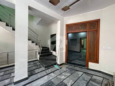 ڈیفنس روڈ راولپنڈی میں 5 کمروں کا 5 مرلہ مکان 1.45 کروڑ میں برائے فروخت۔ ڈیفنس روڈ راولپنڈی میں 5 کمروں کا 5 مرلہ مکان 1.45 کروڑ میں برائے فروخت۔