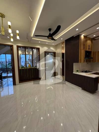 Brand New Ground+2 West Open 240 Yards 11 Bed 3 Kitchen