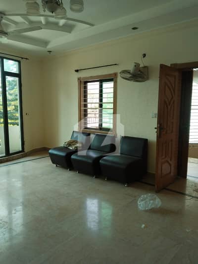 Open Face 14 Marla Upper Portion In A Prime Location Of Islamabad Orignal Pic