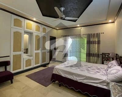 ڈی ایچ اے فیز 4 ڈیفنس (ڈی ایچ اے),لاہور میں 5 کمروں کا 1 کنال مکان 7.75 کروڑ میں برائے فروخت۔ ڈی ایچ اے فیز 4 ڈیفنس (ڈی ایچ اے),لاہور میں 5 کمروں کا 1 کنال مکان 7.75 کروڑ میں برائے فروخت۔