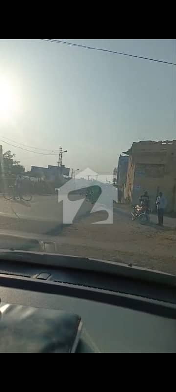 خواجہ صفدر روڈ سیالکوٹ میں 6 مرلہ Studio عمارت 7.0 کروڑ میں برائے فروخت۔