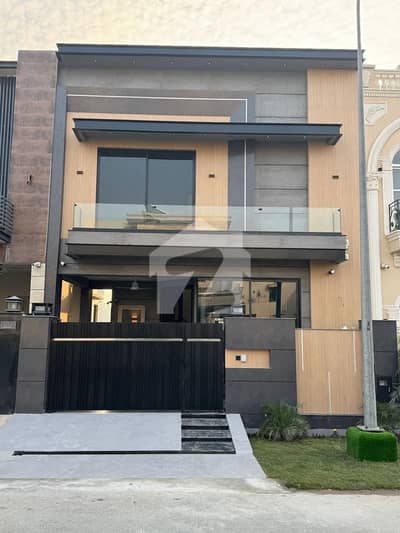 Full Furnished 5 Marla Residence Available For Rent