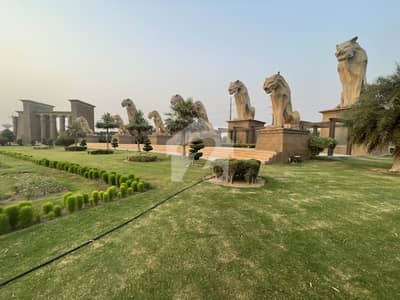 سٹی ہاؤسنگ سرگودھا روڈ - بلاک بی سٹی ہاؤسنگ سرگودھا روڈ,سٹی ہاؤسنگ,فیصل آباد میں 3 کمروں کا 2 کنال فارم ہاؤس 8.5 کروڑ میں برائے فروخت۔