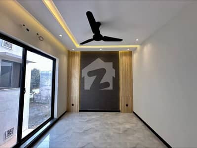 1 Kanal Lavish Upper Portion On Top Location For Rent In DHA Phase 6 Lahore 1 Kanal Lavish Upper Portion On Top Location For Rent In DHA Phase 6 Lahore