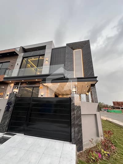 5 Marla Full Furnish House Available For Rent In DHA Phase 6
