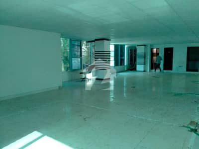 G-9 SPACE 4800 SQ. FEET FOR OFFICES & BANKS IDEAL LOCATION REASONABLE RENT
