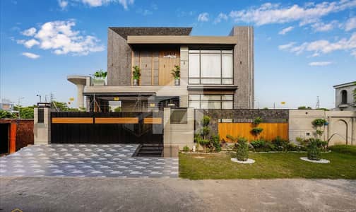 Only An Nafy Estate Offer Genuine Listing 1 Kanal Most Luxury House For Sale In Prime Location Of DHA