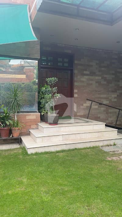 Kanal House For Sale In Johar Town Block G-3 Kanal House For Sale In Johar Town Block G-3