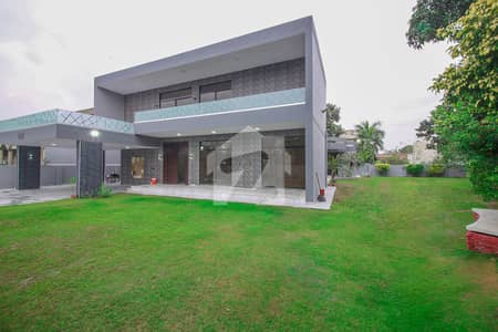 5 KANAL TOP LOCATION HOUSE FOR MULTINATIONAL COMPANY GOLDEN OPPORTUNITY