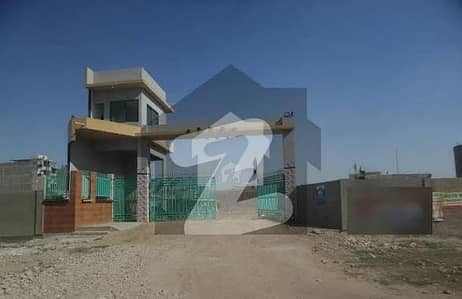 کورنش سوسائٹی سکیم 33,کراچی میں 2 کنال کمرشل پلاٹ 20.0 کروڑ میں برائے فروخت۔