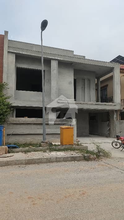 11.5 Marla Gray Structure Boulevard House For Sale In Sector F 1 11.5 Marla Gray Structure Boulevard House For Sale In Sector F 1