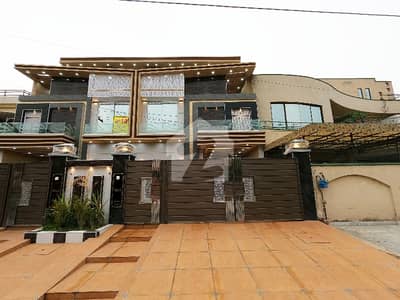Ideal Prime Location 10 Marla House Available In Johar Town Phase 1 - Block F2 Lahore