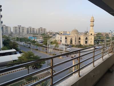 عسکری 11 ۔ سیکٹر بی عسکری 11,عسکری,لاہور میں 4 کمروں کا 12 مرلہ فلیٹ 1.4 لاکھ میں کرایہ پر دستیاب ہے۔