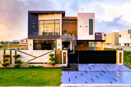 On Excellent Location DHA Phase 4 - Luxury Living House Sized 10 Marla Is Available On Excellent Location DHA Phase 4 - Luxury Living House Sized 10 Marla Is Available