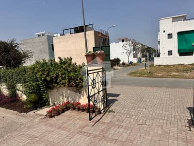 ڈی ایچ اے 9 ٹاؤن ۔ بلاک ڈی ڈی ایچ اے 9 ٹاؤن,ڈیفنس (ڈی ایچ اے),لاہور میں 5 مرلہ رہائشی پلاٹ 1.27 کروڑ میں برائے فروخت۔ ڈی ایچ اے 9 ٹاؤن ۔ بلاک ڈی ڈی ایچ اے 9 ٹاؤن,ڈیفنس (ڈی ایچ اے),لاہور میں 5 مرلہ رہائشی پلاٹ 1.27 کروڑ میں برائے فروخت۔