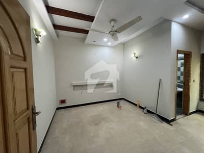 40x80 Ground Portion Proper 3 Bedroom Attached Bathroom Drawing Room Tv Launch Kitchen For Rent In G-13 Islamabad