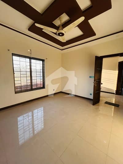 In D-12 8 Marla House For rent